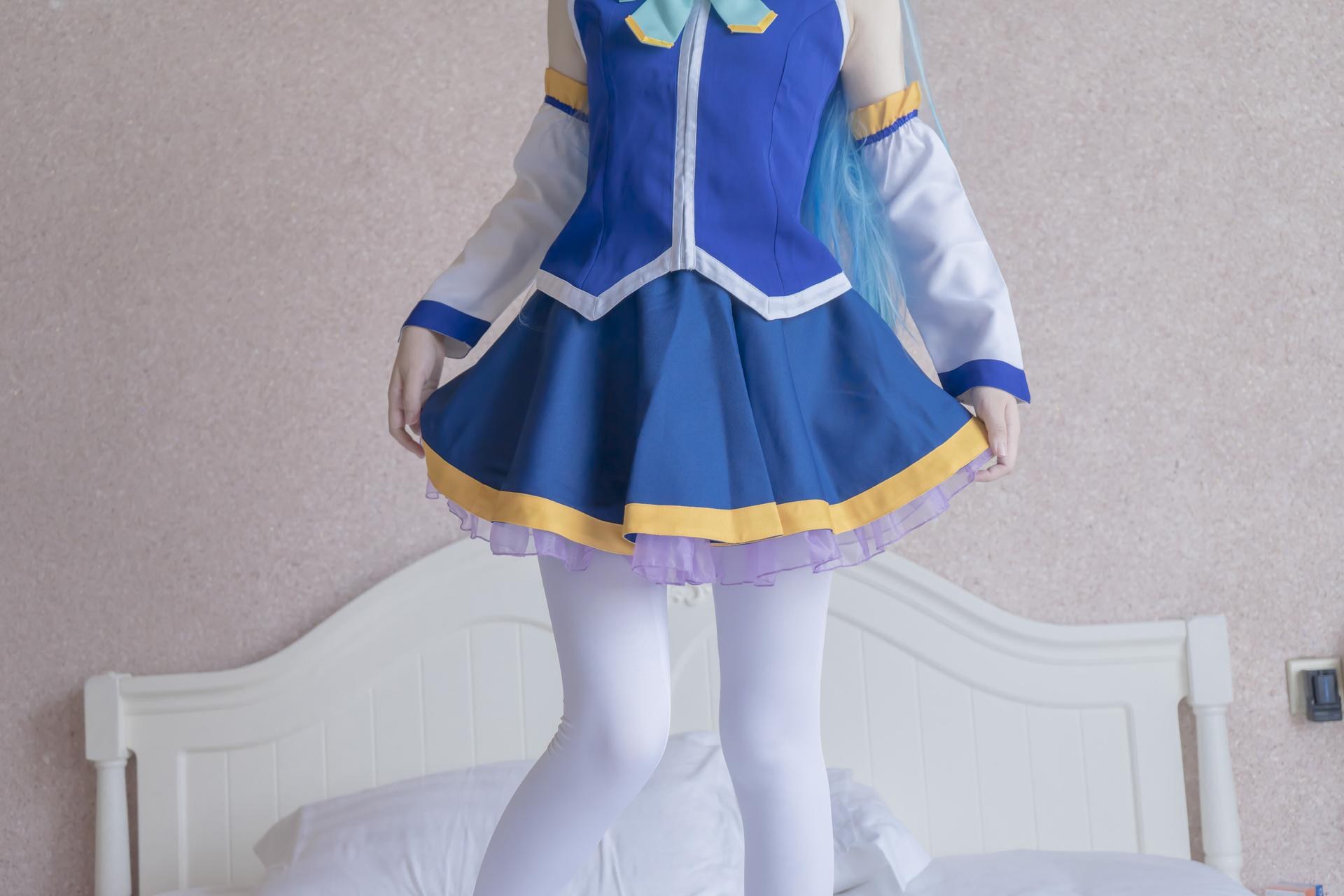 [Cosplay] Shaonv Yinghua - Aqua: phong cách ảnh người lớn chi tiết hở ngực vòng ba nổi bật bộ ảnh 80P