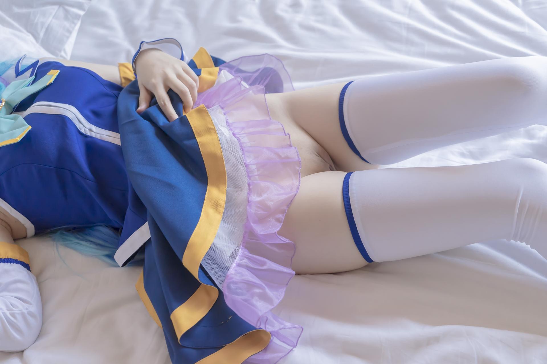 [cosplay] 少女映畫 - 阿庫婭：翹臀大尺度露點角色還原 80P