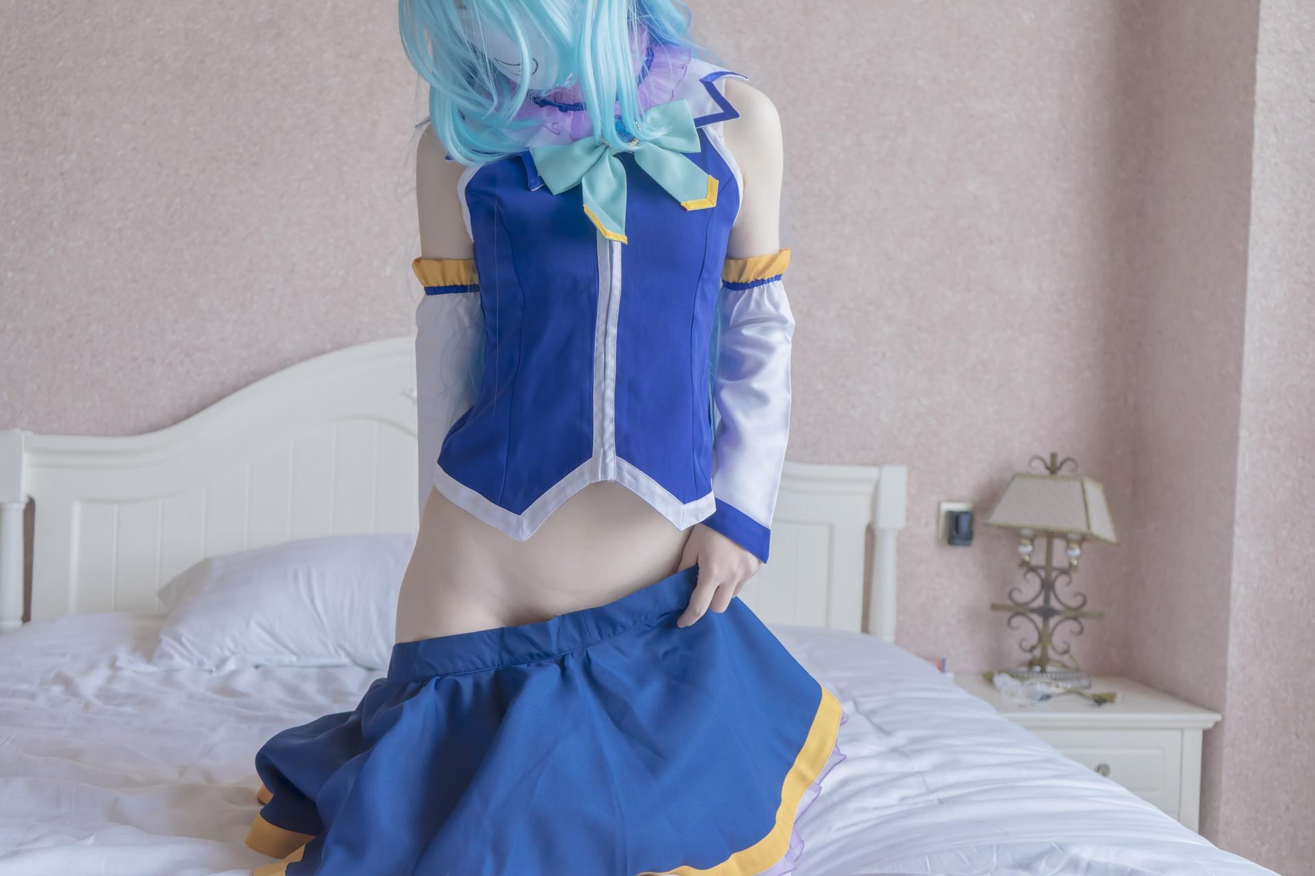 [cosplay] 少女映畫 - 阿庫婭：翹臀大尺度露點角色還原 80P
