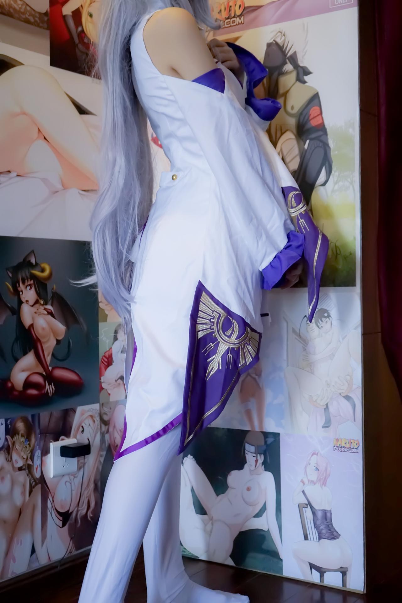 [cosplay] 少女映畫 - 艾米莉亞：翹臀蕾絲內衣白絲大尺度角色還原 97P