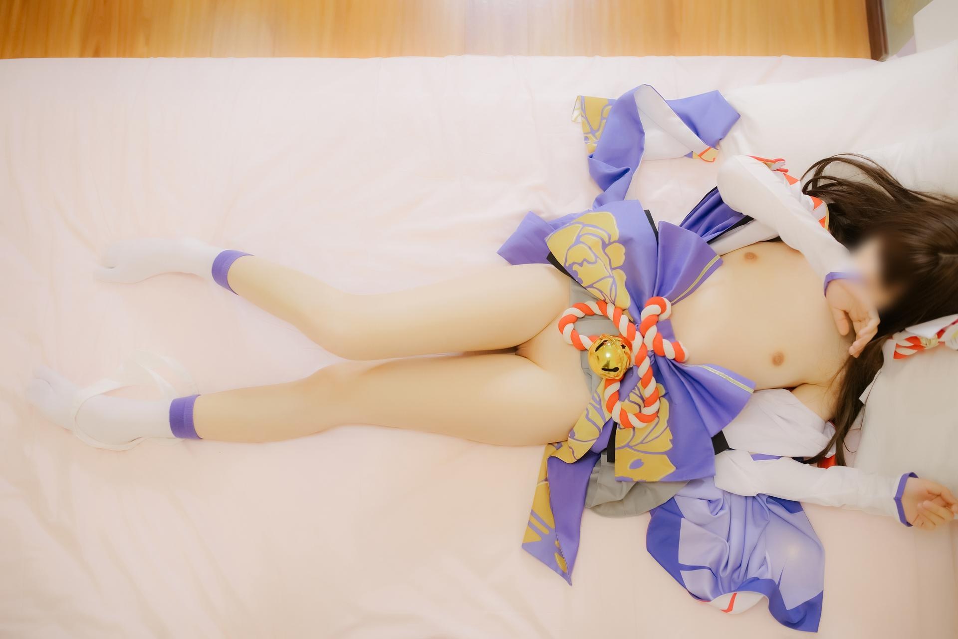 [cosplay] 少女映画 - 阴阳师 雪女：翘臀露穴学生装大尺度角色还原 96P