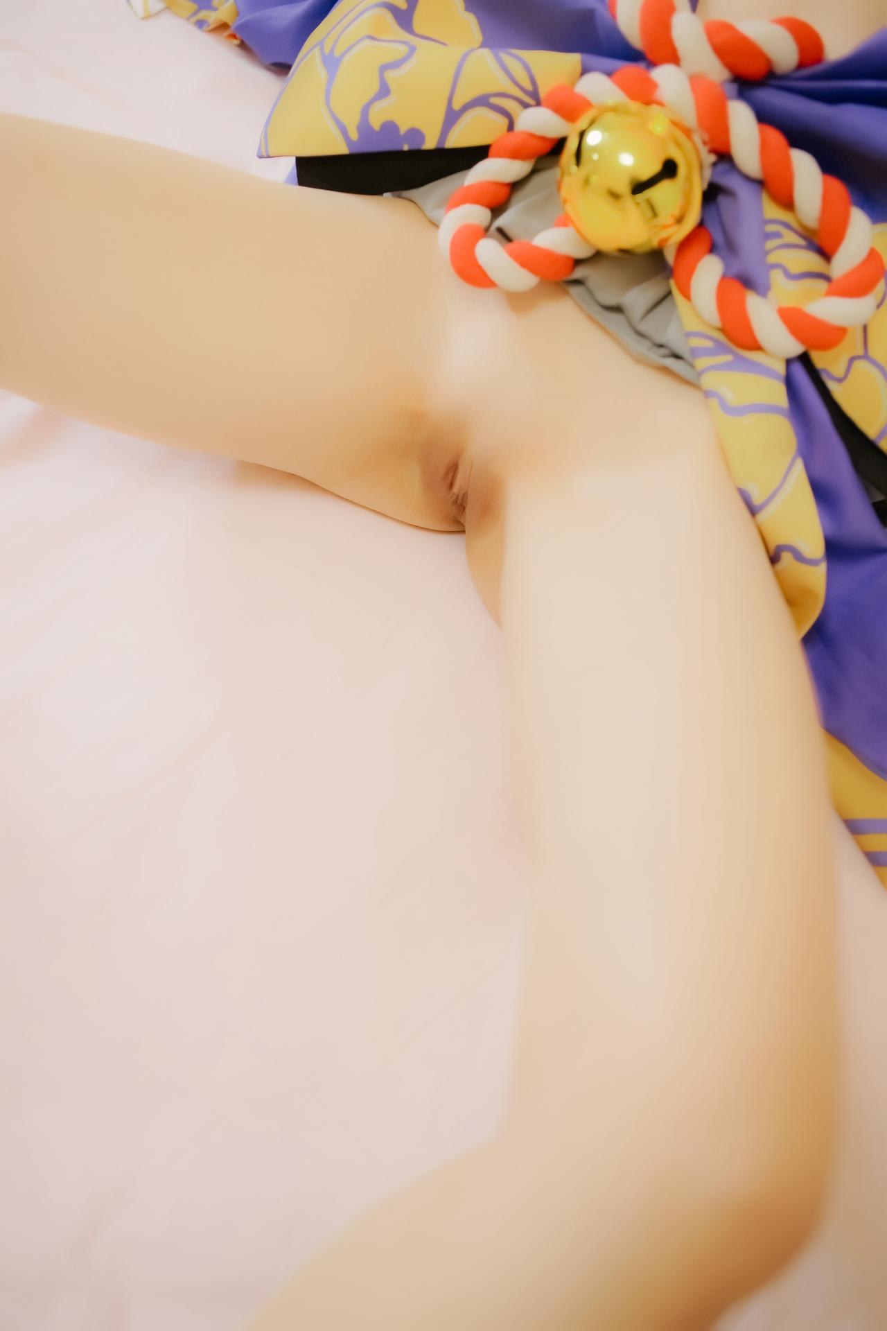 [cosplay] 少女映画 - 阴阳师 雪女：翘臀露穴学生装大尺度角色还原 96P
