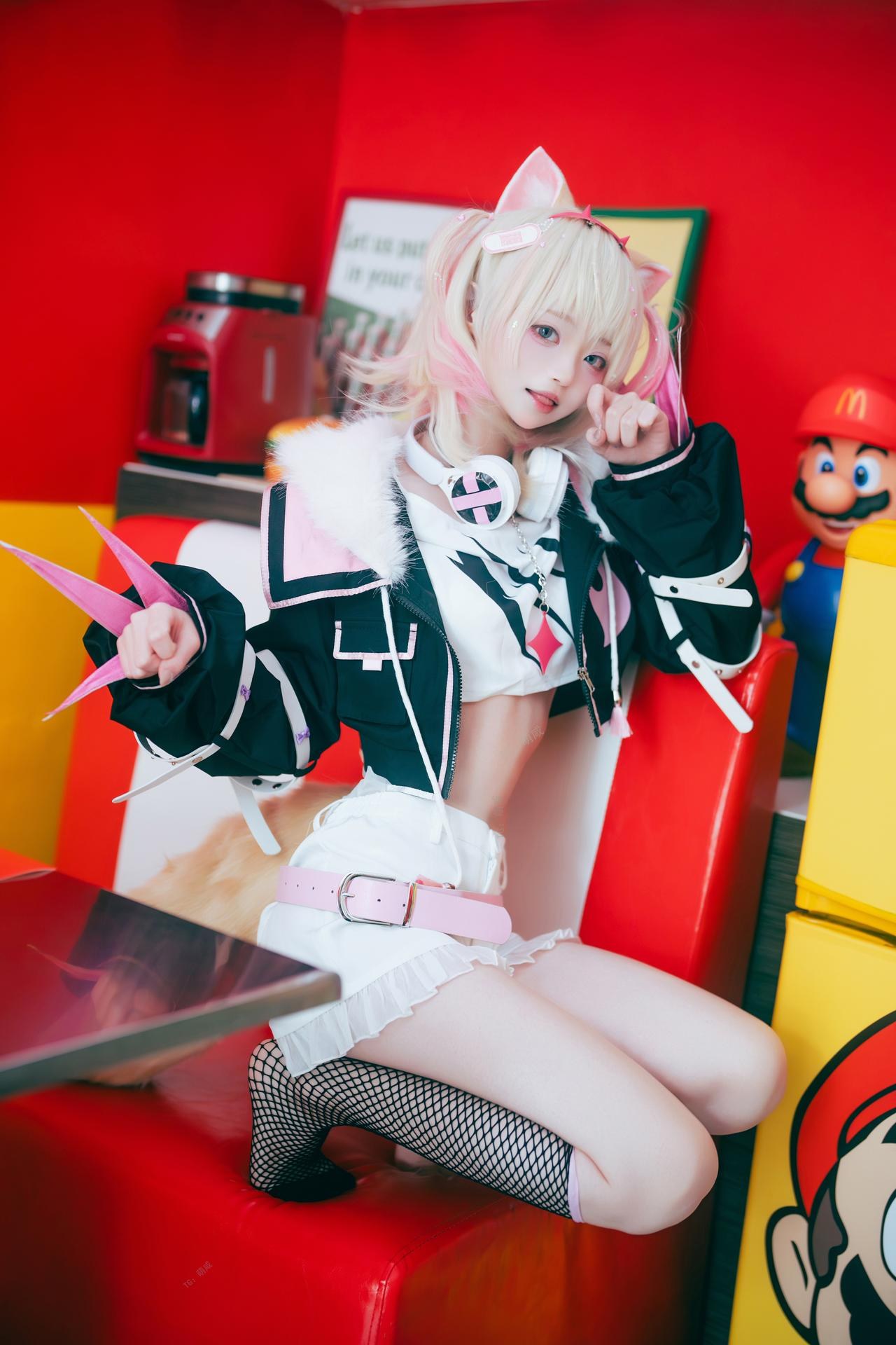 [Cosplay] Irisuare( - Red White Kemonomimi Video 23P1V