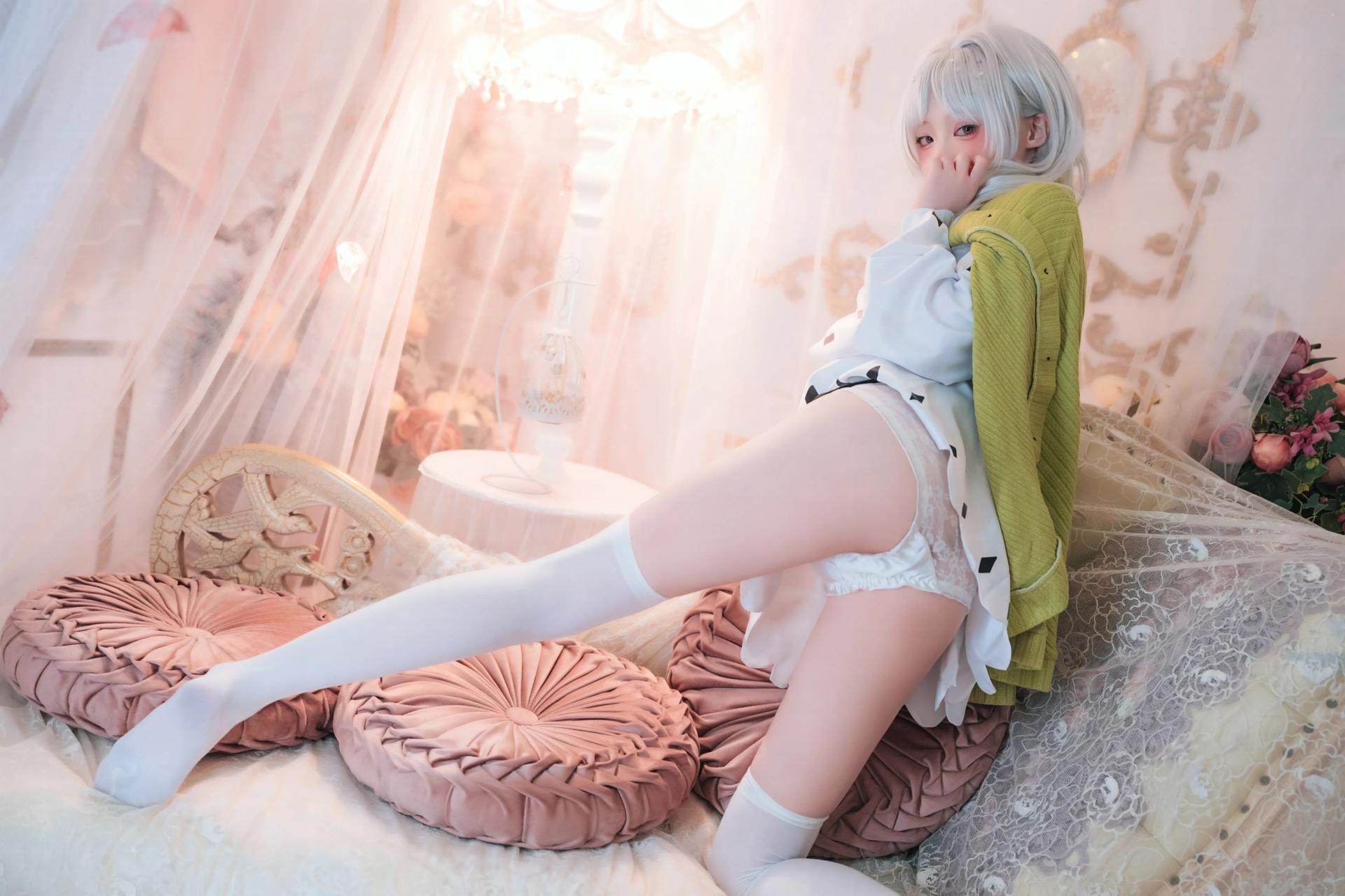 Irisuare(愛莉) - 希露菲叶特白发精灵 写真セット 20P