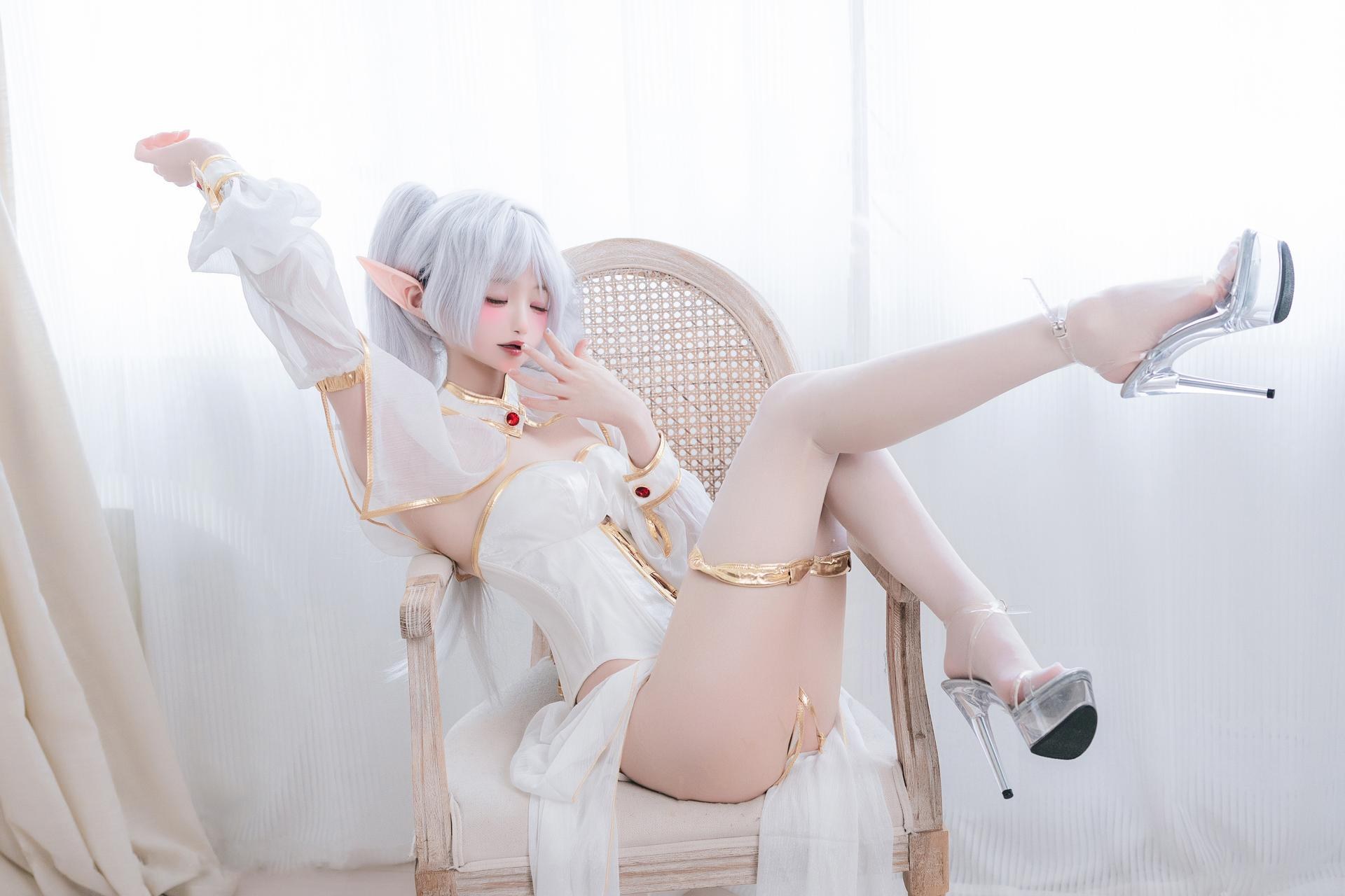 [Cosplay] Irisuare( - Bộ White Hair Mage 20P