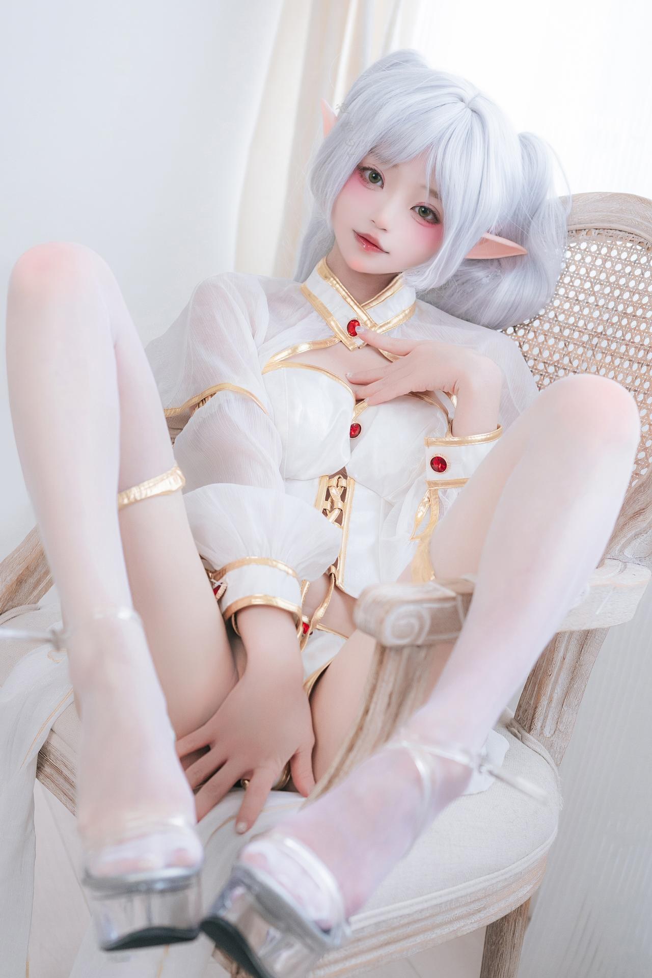 [Cosplay] Irisuare( - Bộ White Hair Mage 20P