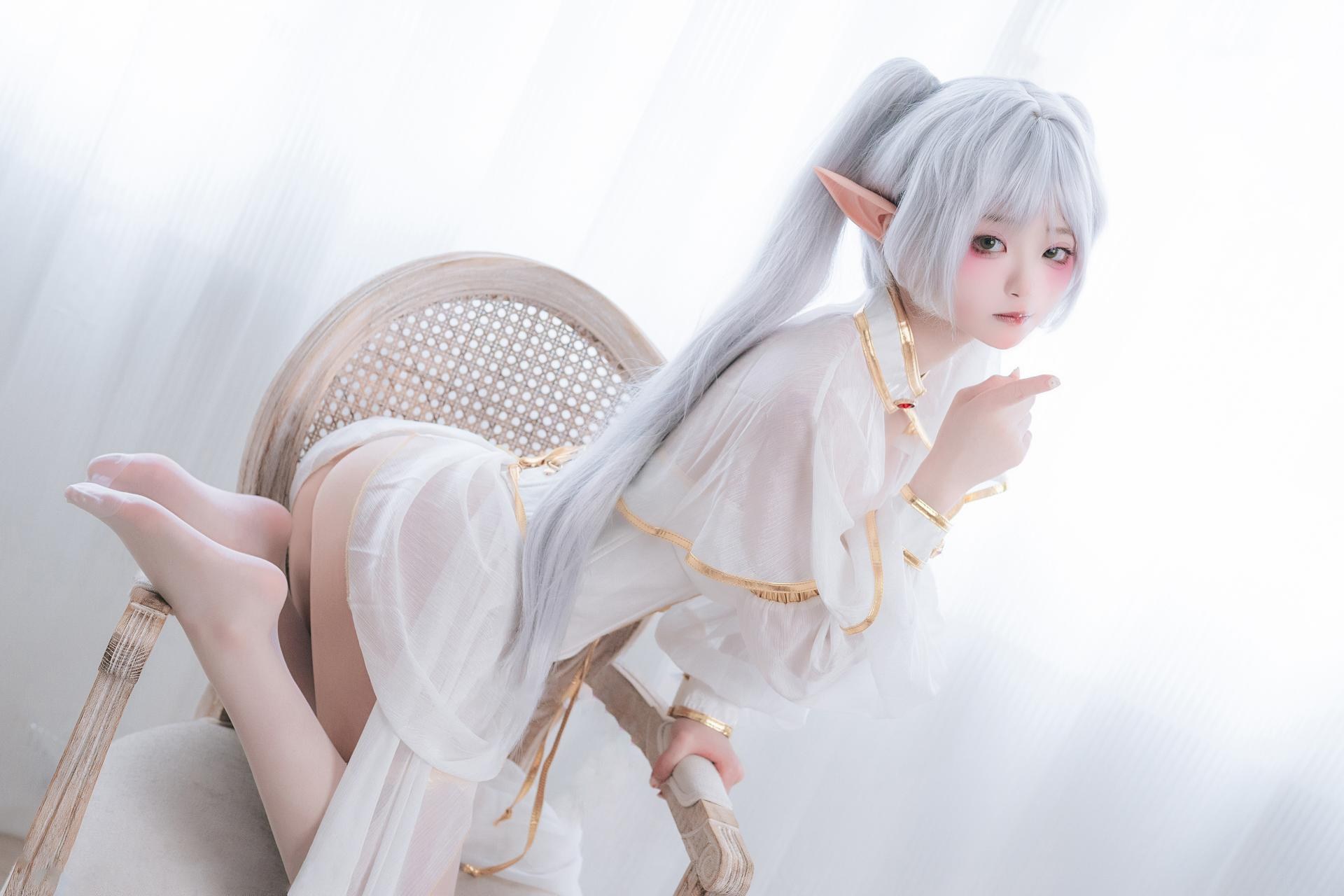 Irisuare(愛莉) - 芙莉莲白发魔法使 写真セット 20P