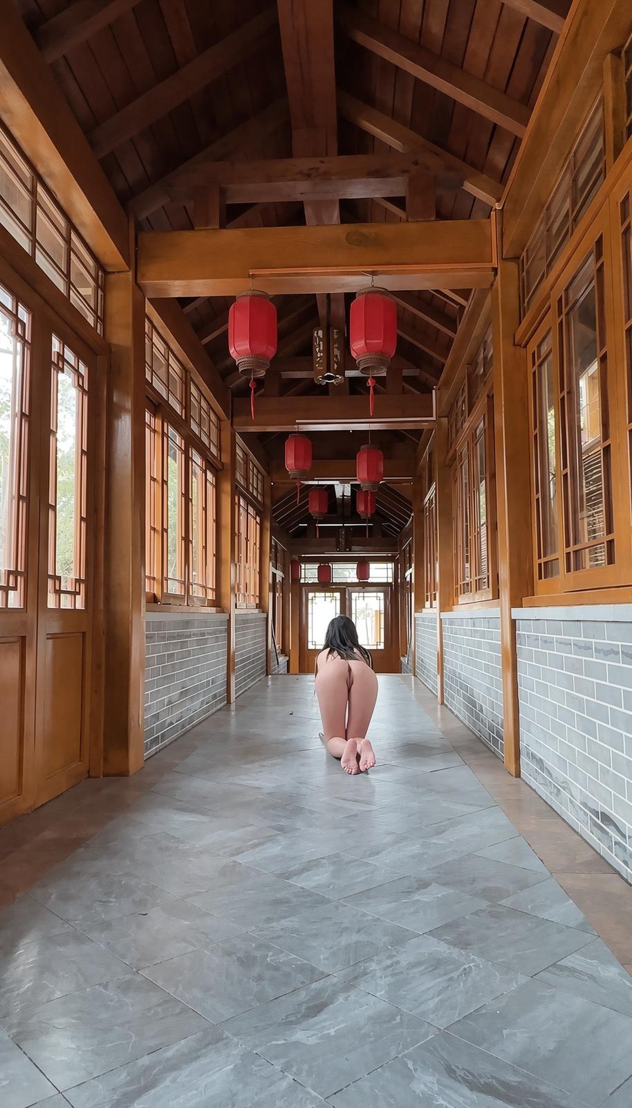 [私房] Ancheng1121 - 白虎自拍私房：居家美腿影片 231P4V