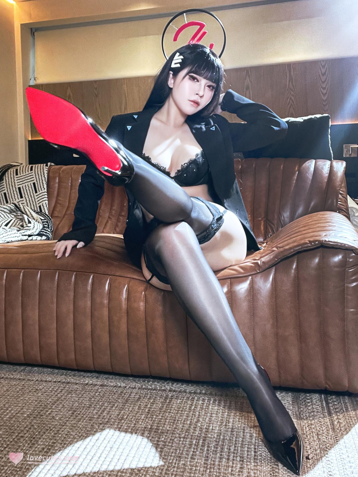 [cosplay] 半半子 - 蔚藍檔案 調月莉音：調月莉音內衣OL影片 41P3V