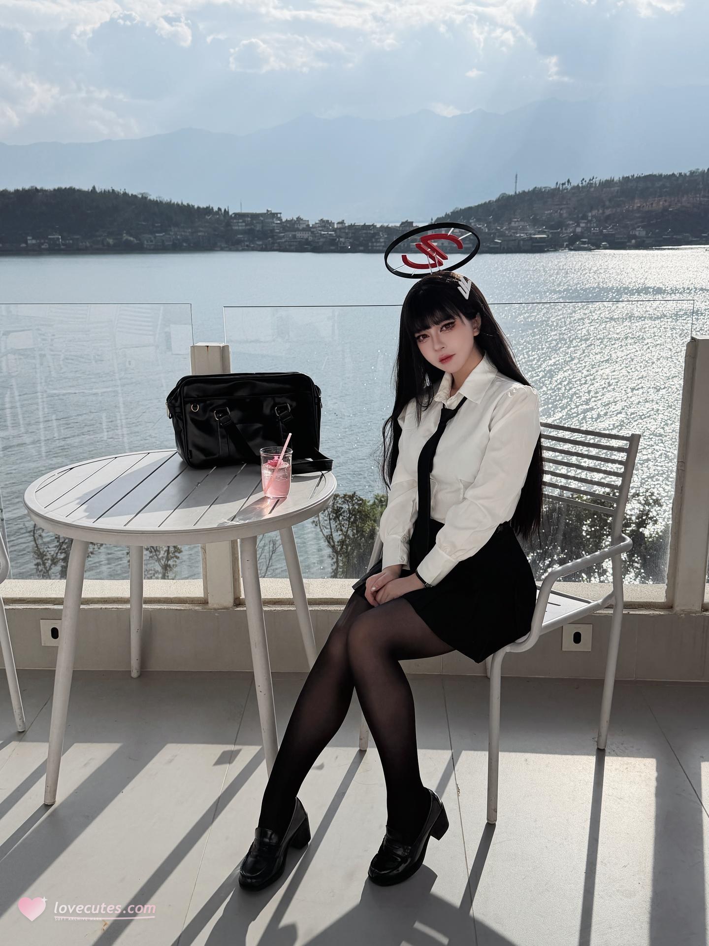 [cosplay] 半半子 - 蔚藍檔案 調月莉音：竞泳美腿大尺度 64P5V