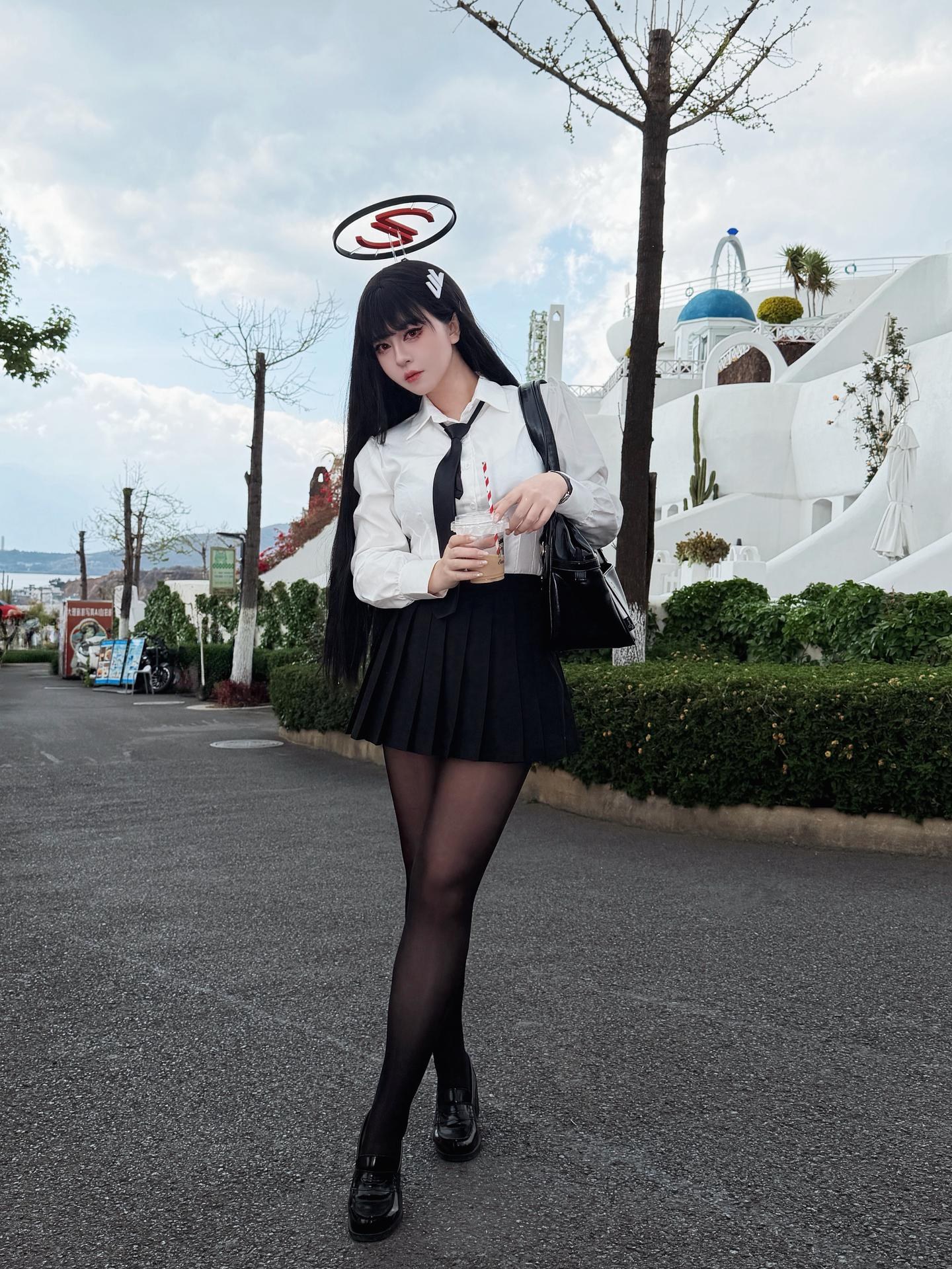 [cosplay] 半半子 - 蔚藍檔案 調月莉音：竞泳美腿大尺度 64P5V