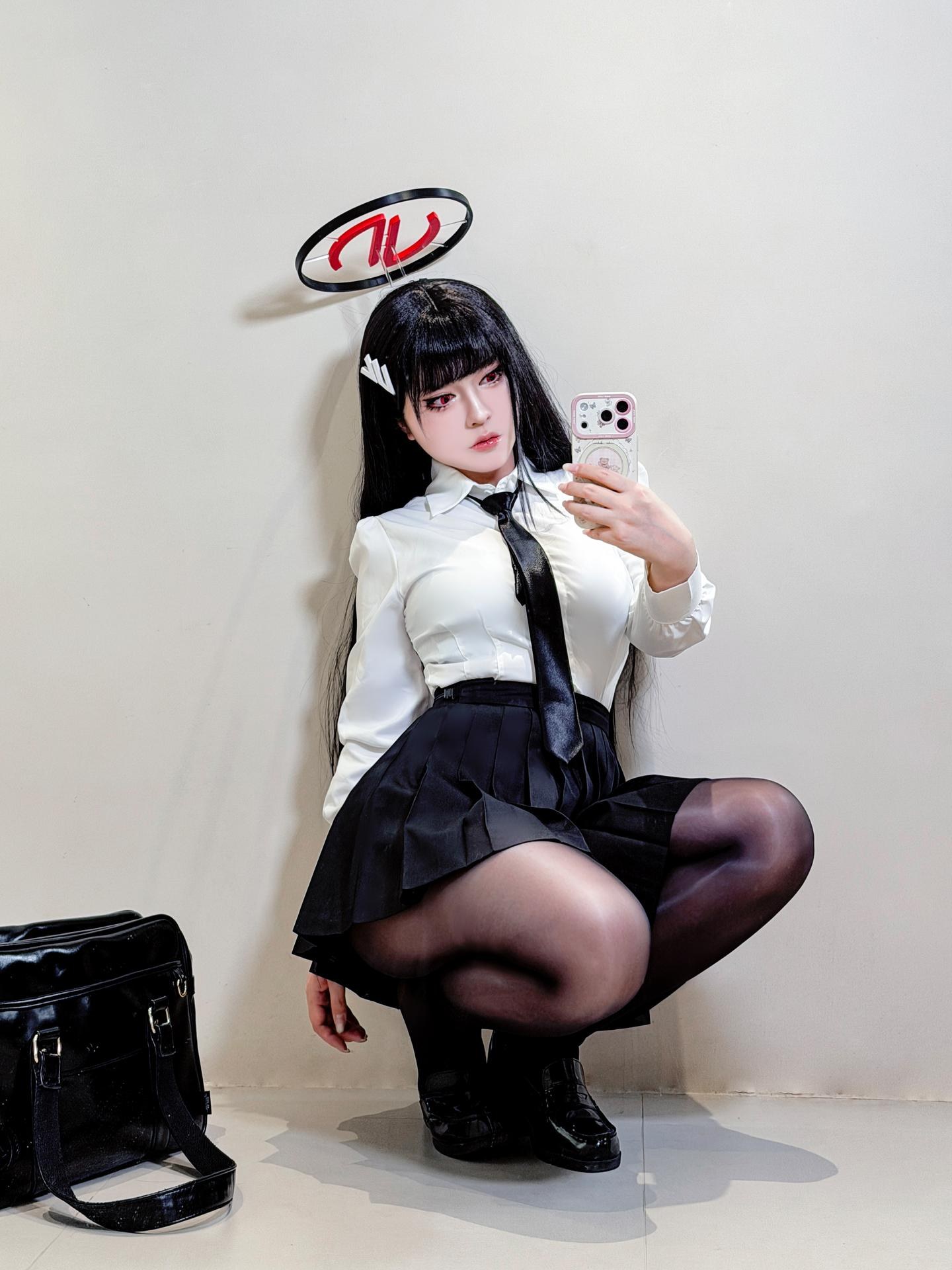 [cosplay] 半半子 - 蔚藍檔案 調月莉音：竞泳美腿大尺度 64P5V