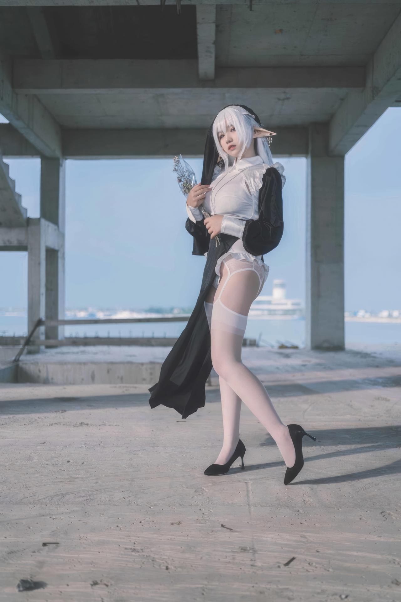 [Photo Set] Featured Coser - Bộ Elf Nun Set 28P