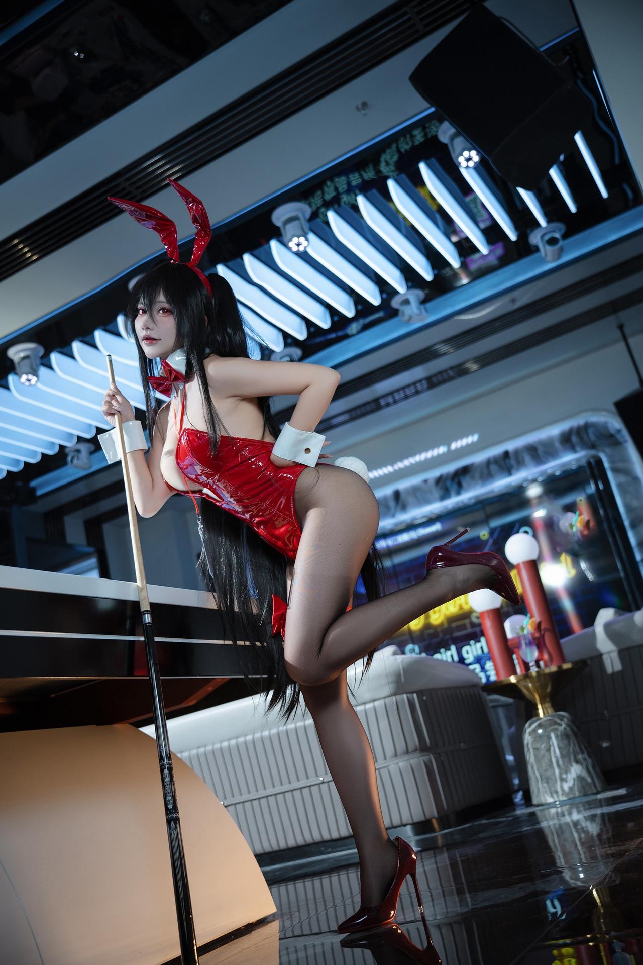 [cosplay] 是一只熊仔吗 - 大凤：兔女郎美腿大尺度 50P
