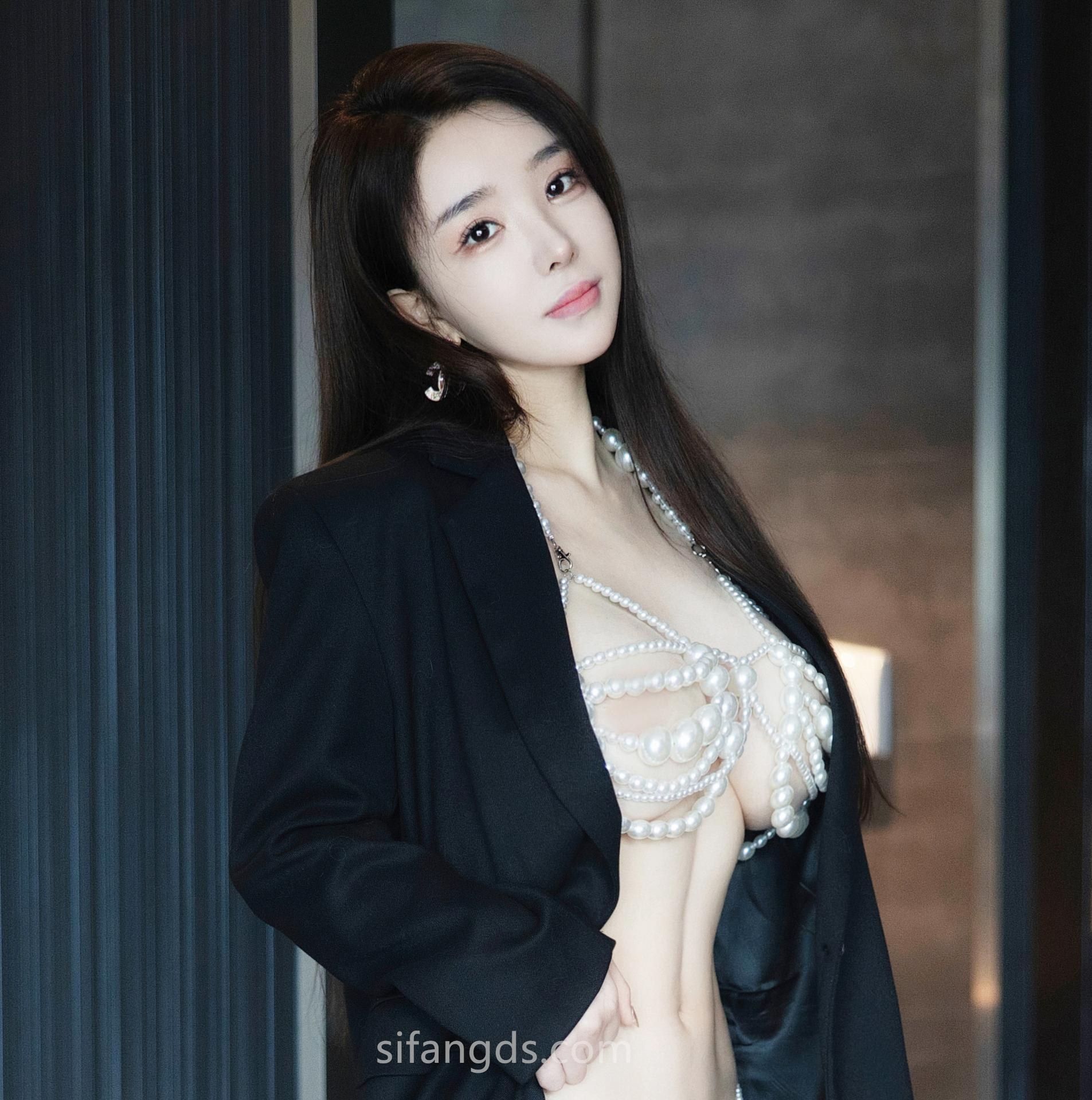 [モデル] 雨儿酱eve - 秀人網R18 パール下着動画 115P2V