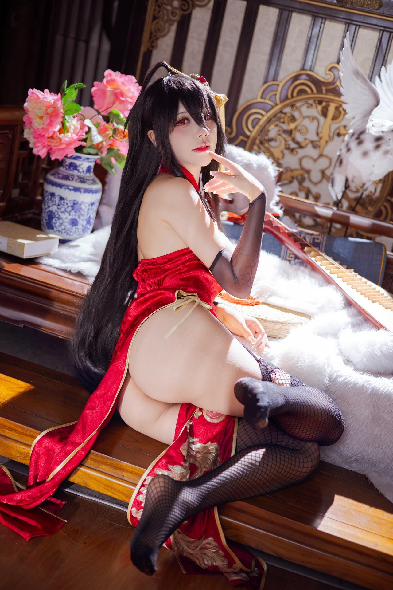 [cosplay] 是一只熊仔吗 - 大鳳：旗袍美腿美胸大尺度 50P